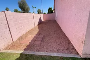 3358 E Wickieup Ln, Phoenix, AZ 85050 - Photo 42