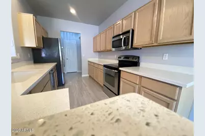 3358 E Wickieup Lane, Phoenix, AZ 85050 - Photo 14
