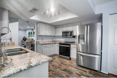 9716 W Tonto Lane, Peoria, AZ 85382 - Photo 6