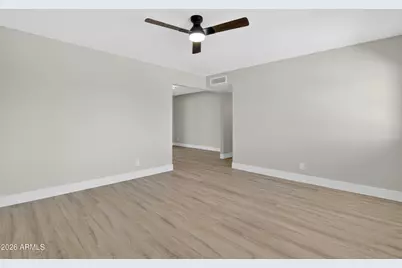 314 E Glade Avenue, Mesa, AZ 85210 - Photo 6