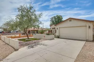 2919 W Palm Ln, Phoenix, AZ 85009 - Photo 2