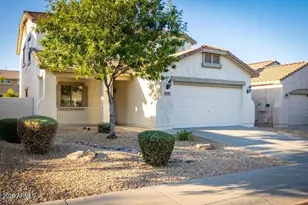 18606 W Sunnyslope Ln, Waddell, AZ 85355 - Photo 4