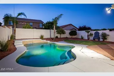 18606 W Sunnyslope Lane, Waddell, AZ 85355 - Photo 40