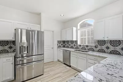 608 W Gary Way, Phoenix, AZ 85041 - Photo 12