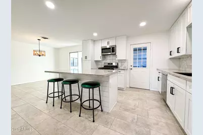 1050 W Romo Jones Street, Tempe, AZ 85281 - Photo 2