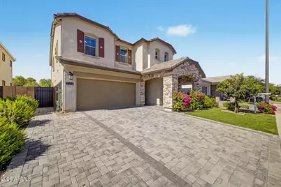 2144 E Flamingo Way E, Gilbert, AZ 85297 - Photo 1