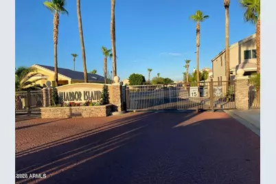8972 W Lisbon Lane, Peoria, AZ 85381 - Photo 2