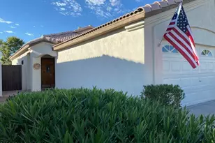 8972 W Lisbon Ln, Peoria, AZ 85381 - Photo 6