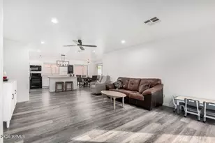 11843 W Cambridge Ave, Avondale, AZ 85392 - Photo 8