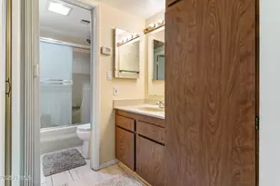 3033 E Devonshire Ave, Phoenix, AZ 85016 - Photo 18