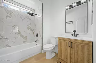 1944 E Fellars Dr, Phoenix, AZ 85022 - Photo 4