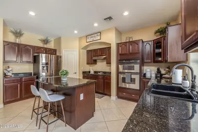 2293 S 161st Avenue, Goodyear, AZ 85338 - Photo 8