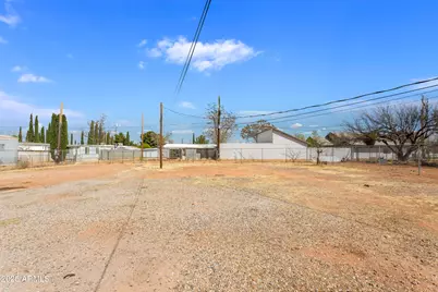 203 N Canyon Drive, Sierra Vista, AZ 85635 - Photo 22