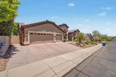 1934 E Everett Drive, Phoenix, AZ 85022 - Photo 4