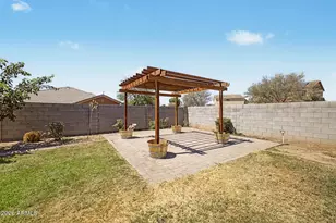 17207 W Pinnacle Vis Dr, Surprise, AZ 85387 - Photo 26