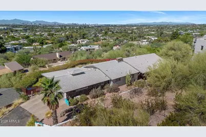 5526 N Camelback Canyon Drive, Phoenix, AZ 85018 - Photo 26