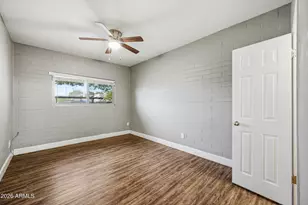 1518 W Colter St, Phoenix, AZ 85015 - Photo 12