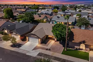 10252 W Colter St, Glendale, AZ 85307 - Photo 2
