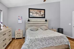10252 W Colter St, Glendale, AZ 85307 - Photo 10