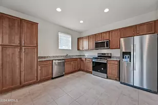 8961 W San Juan Ave, Glendale, AZ 85305 - Photo 10