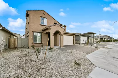 8961 W San Juan Avenue, Glendale, AZ 85305 - Photo 2