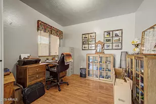 102 W Morrow Dr, Phoenix, AZ 85027 - Photo 14