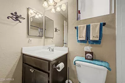 102 W Morrow Drive, Phoenix, AZ 85027 - Photo 16