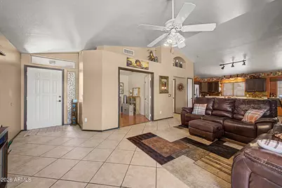 102 W Morrow Drive, Phoenix, AZ 85027 - Photo 4