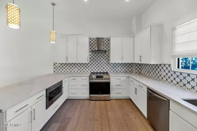 4438 N 27th Street #Unit 26, Phoenix, AZ 85016 - Photo 8