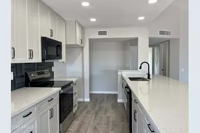 3901 W Sweetwater Avenue, Phoenix, AZ 85029 - Photo 8