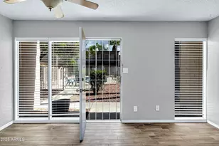 1828 W Tuckey Ln, Phoenix, AZ 85015 - Photo 10