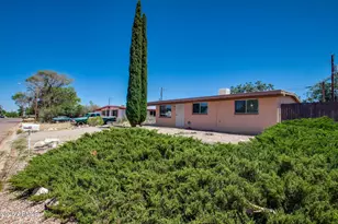 264 W Busby Dr, Sierra Vista, AZ 85635 - Photo 1