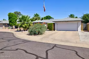 2718 W Meseto Cir, Mesa, AZ 85202 - Photo 2