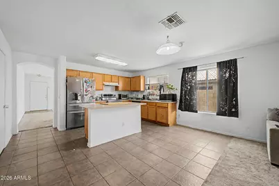 6637 S 18th Drive, Phoenix, AZ 85041 - Photo 10