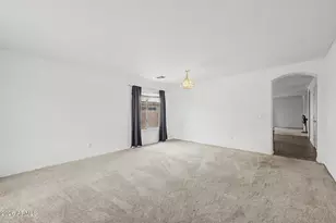 6637 S 18th Dr, Phoenix, AZ 85041 - Photo 4