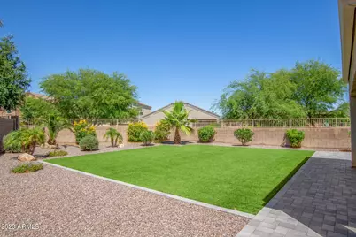 17186 W Lisbon Lane, Surprise, AZ 85388 - Photo 36