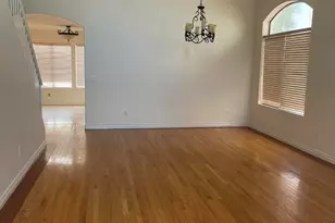 4727 E Goldfinch Gate Ln, Phoenix, AZ 85044 - Photo 2