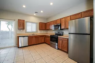 5015 S 6th Way, Phoenix, AZ 85040 - Photo 8
