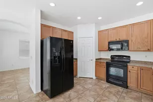 6827 N 71st Dr, Glendale, AZ 85303 - Photo 12