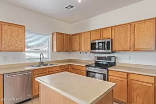 1924 E Andalusian Loop, San Tan Valley, AZ 85140 - Photo 10