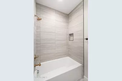 1642 E Monte Vista Road #Unit 2, Phoenix, AZ 85006 - Photo 22