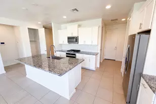17722 W Pinnacle Vis Dr, Surprise, AZ 85387 - Photo 10