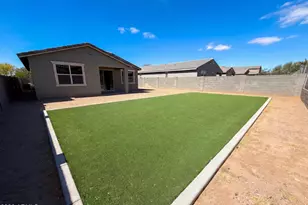 17722 W Pinnacle Vis Dr, Surprise, AZ 85387 - Photo 24