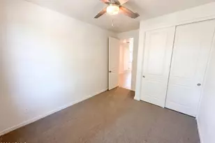 17722 W Pinnacle Vis Dr, Surprise, AZ 85387 - Photo 4