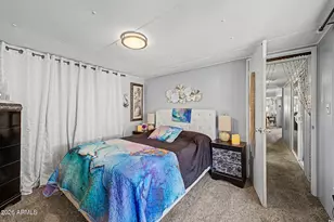 10401 N Cave Creek Rd, Phoenix, AZ 85020 - Photo 14