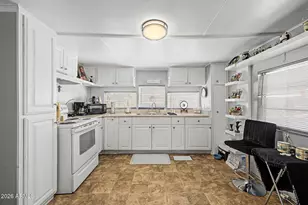 10401 N Cave Creek Rd, Phoenix, AZ 85020 - Photo 6