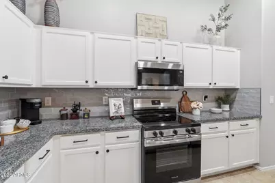 8787 W Gardenia Avenue, Glendale, AZ 85305 - Photo 18