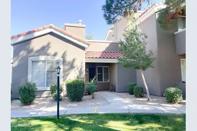 2929 W Yorkshire Drive #Unit 1019, Phoenix, AZ 85027 - Photo 2