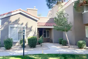 2929 W Yorkshire Dr, Phoenix, AZ 85027 - Photo 2