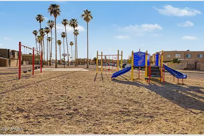 4244 S 46th Place, Phoenix, AZ 85040 - Photo 20